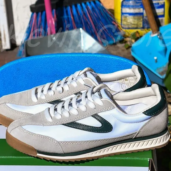 2 pairs size 7 Tretorn Rawlins 2 Womens Sneakers.Price is for 2 pairs .