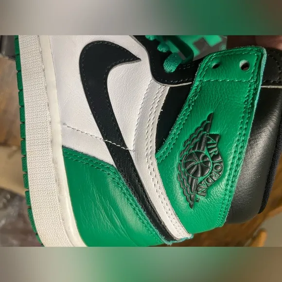 2023 Air Jordan 1 Retro High OG 'Lucky Green'