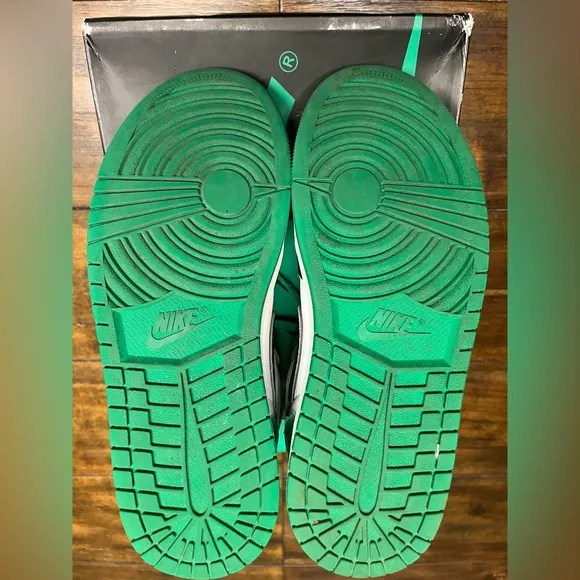 2023 Air Jordan 1 Retro High OG 'Lucky Green'
