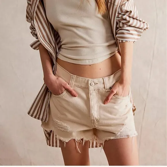 #59 NWT Free People Now Or Never Denim Shorts in Ecru