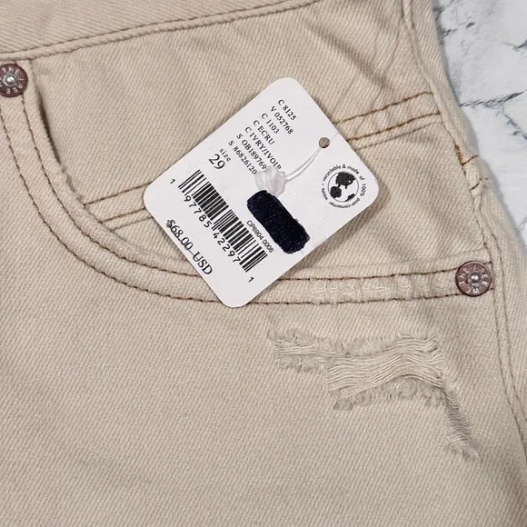 #71 NWT Free People Now Or Never Denim Shorts in Ecru
