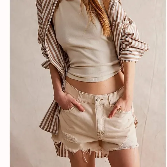 #71 NWT Free People Now Or Never Denim Shorts in Ecru
