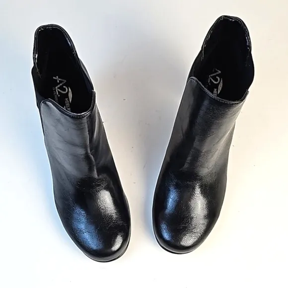 A2 by Aerosoles Strole Along Black Faux Leather Round Toe Heeled Ankle Bootie