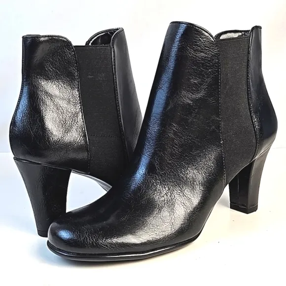 A2 by Aerosoles Strole Along Black Faux Leather Round Toe Heeled Ankle Bootie