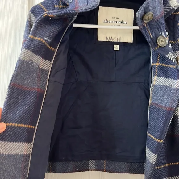 Abercrombie kids plaid coat Size Small