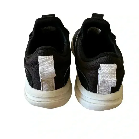 Adidas  Boys Activeride 2.0 Sporty Running Black White Stripes Shoes Sz 3