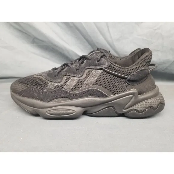 Adidas Boys Ozweego J Sneakers Mesh Triple Black Size 5.5 NEW NO BOX!