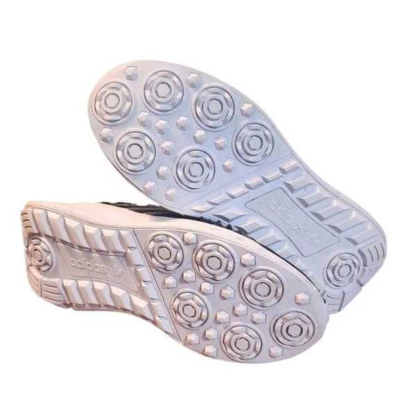 Adidas Choigo Shoes