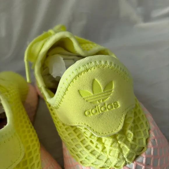 Adidas Deerupt “Glow” Women’s 9.5 Bright Yellow / Diamond Weave Pink