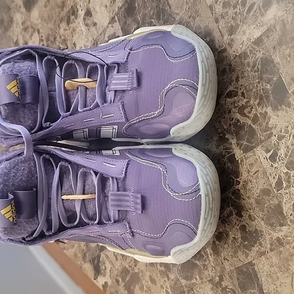 ADIDAS EXHIBIT B CANDACE PARKER Woman's MID BASKETBALL SHOES Size 7.5