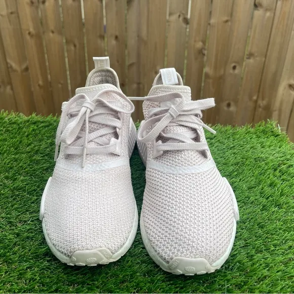 adidas Originals NMD_R1 Sneaker Orchid Tint Women’s size - 9