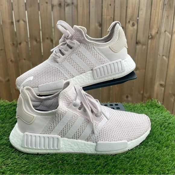 adidas Originals NMD_R1 Sneaker Orchid Tint Women’s size - 9