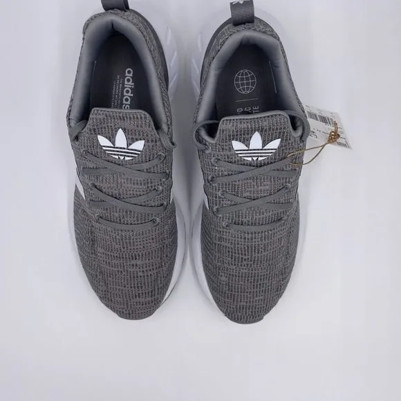 adidas Swift Run 22 Grey / White Womens Shoes