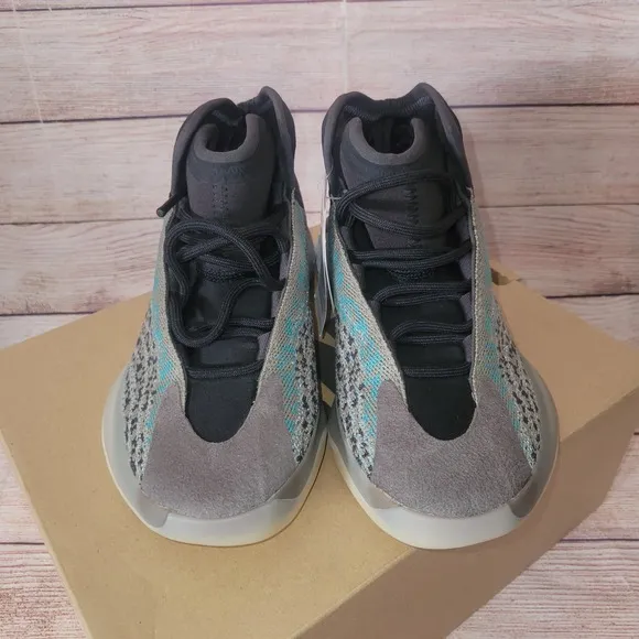 adidas Yeezy Quantum Teal‎ Blue 5