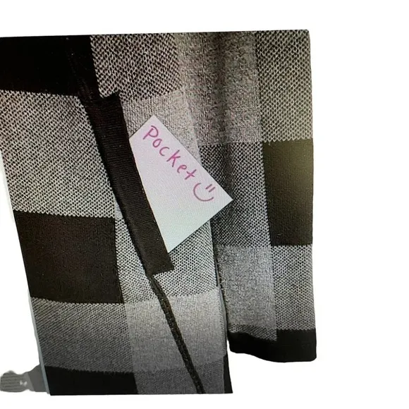 Adrienne Vittadini Black &amp; Gray Plaid Sweater Coat Size Small