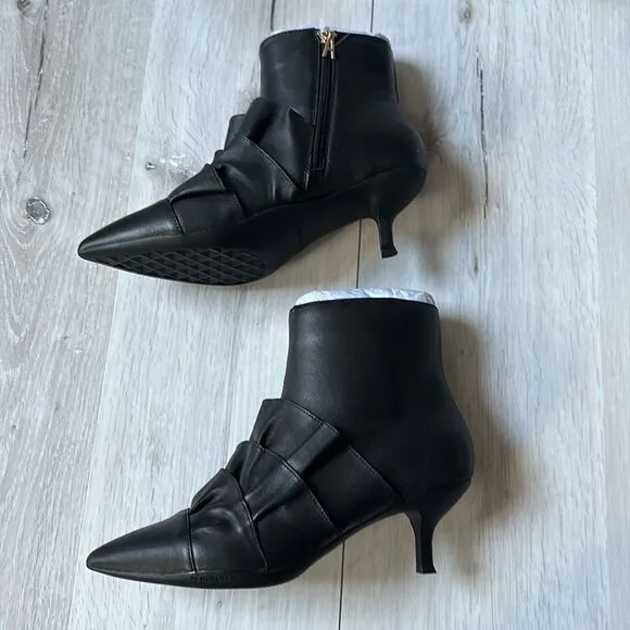 AEROSOLS Women's Kitten Heel Ankle Boot in black Genuine Leather Size 6M NWT