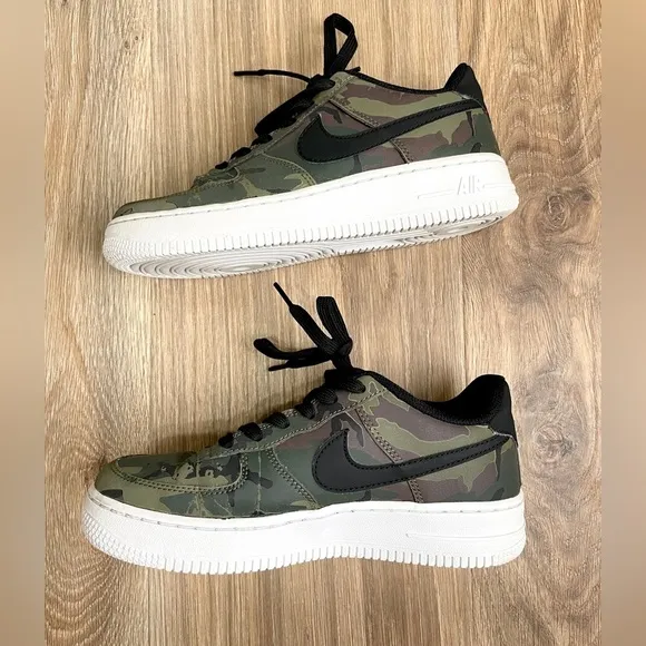 Air Force 1 LV8 GS Forest Camo Youth 4Y EUC