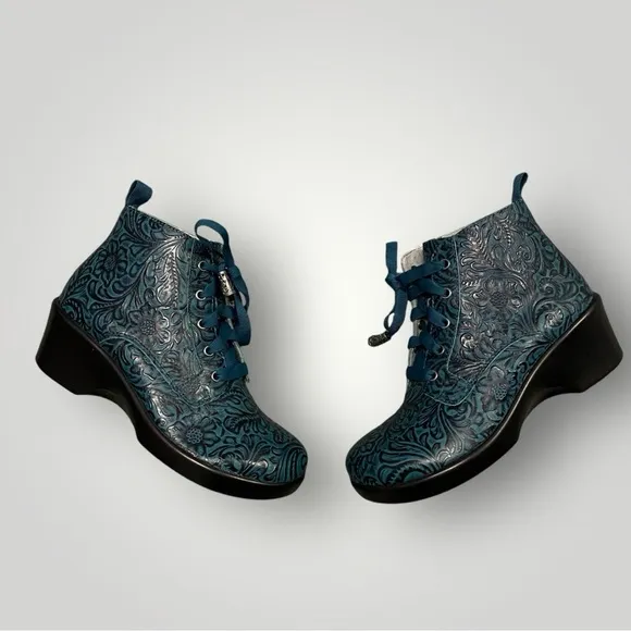 Alegria Eliza Teal Tooled Boots Sz 36
