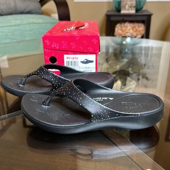 Alegria Ode Printed Thong Sandals Sprinkle Sz 6-6.5 Black Multi