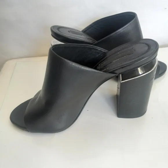 Alexander Wang cut out mule sandals size 35