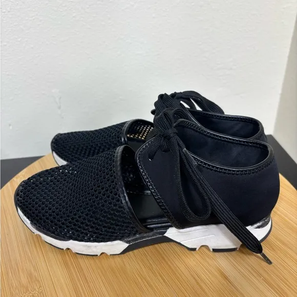 All Black Women's Size 6.5 EU 37 Amazing Mesh Sneakers Laceup Tie Sandal Shoes