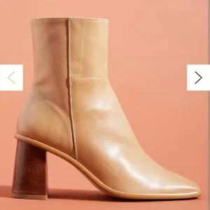 Alohas West Calf Boots In Tan Sz 39