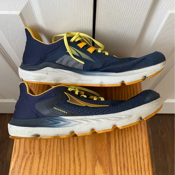 Altra Provision 6 Navy/Gold Lightweight Running Shoes SZ 12.5