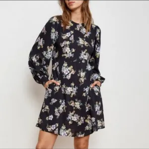 Anthropologie Velvet by Graham &amp; Spencer Floral Black Mini Dress Size S