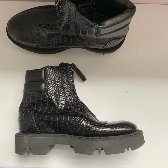 AQUATALIA HARLO Zip Up Ankle Boots Sz 6 $550