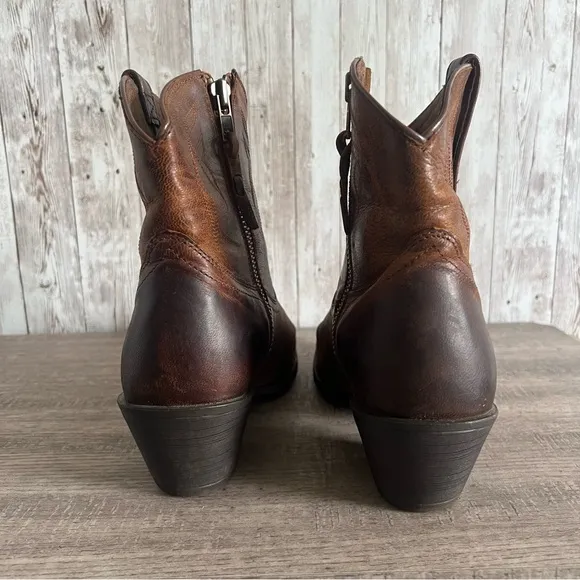 Ariat Western Darlin Brown Leather Ankle Boots 10
