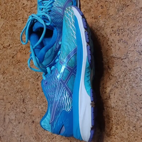 Asics Women's Gel Nimbus 18 Blue &amp; Purple Running Shoes Size 8