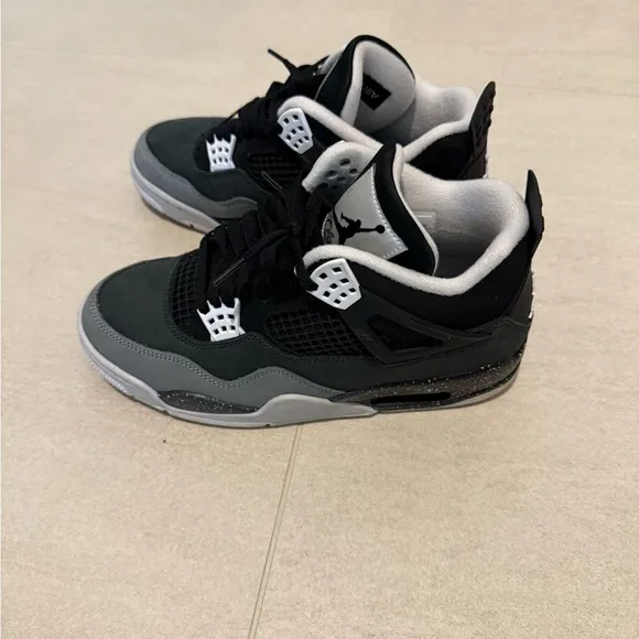 Authentic Nike AJ4 Ret ‘FEAR’ Black and Gray Sneakers size men’s 8