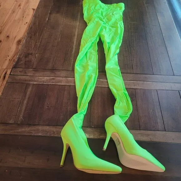 Azalea Wang Taytay Lime Green Heeled Pantaboots US Size 8.5
