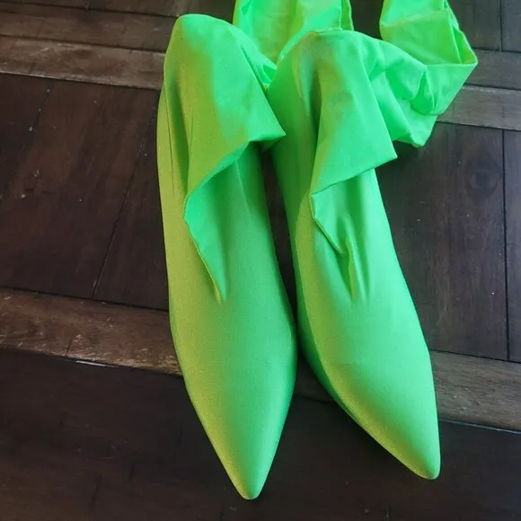 Azalea Wang Taytay Lime Green Heeled Pantaboots US Size 8.5