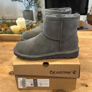 BEARPAW Women's Alyssa Charcoal Ankle Boot NEW in box