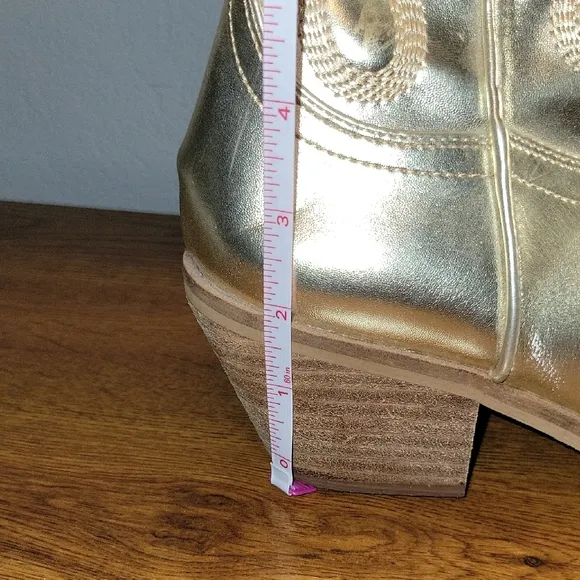 BEAST FASHION Gold Heeled Boots