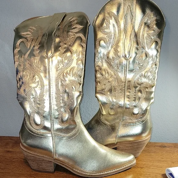 BEAST FASHION Gold Heeled Boots