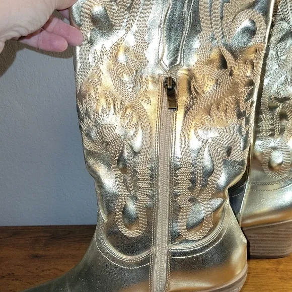 BEAST FASHION Gold Heeled Boots