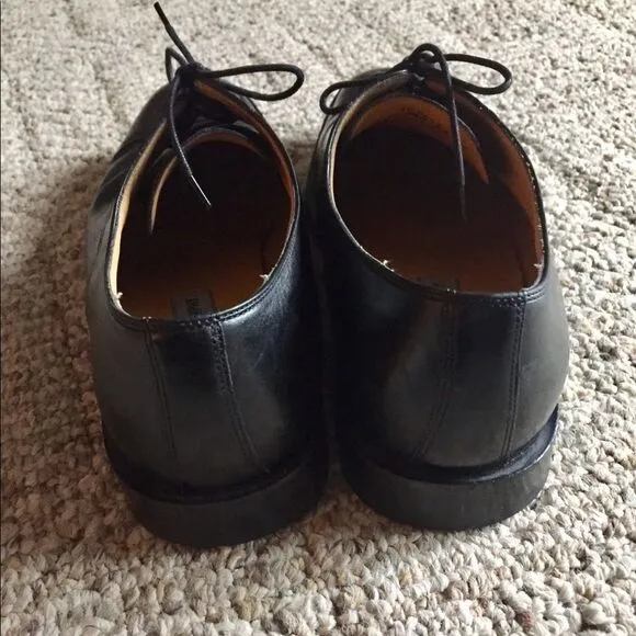 Beautiful shoes by Johnston &amp; Murphy size 91/2 m