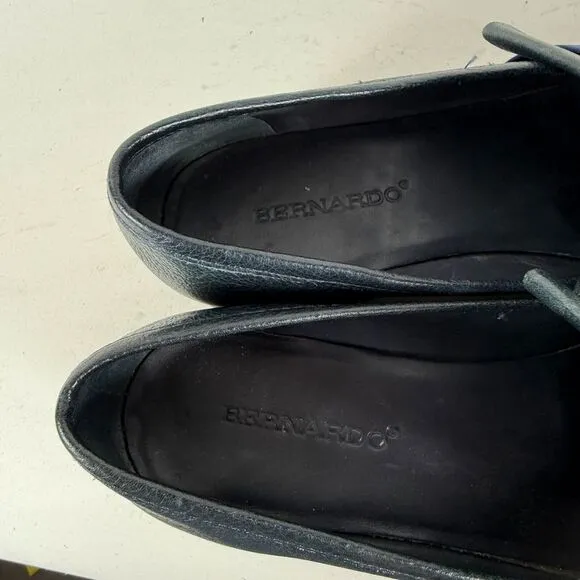 Bernardo ORA Loafer Flat Women's 8 Navy Leather Satin Slip-On Comfort Shoes