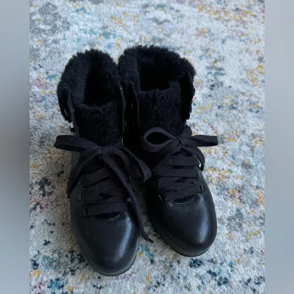 Bionic Women's Black Leather Boots Size 7.5