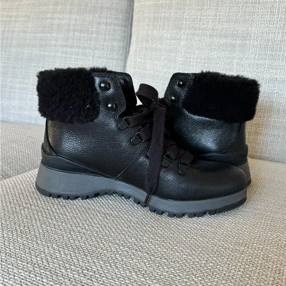 Bionic Women's Black Leather Boots Size 7.5