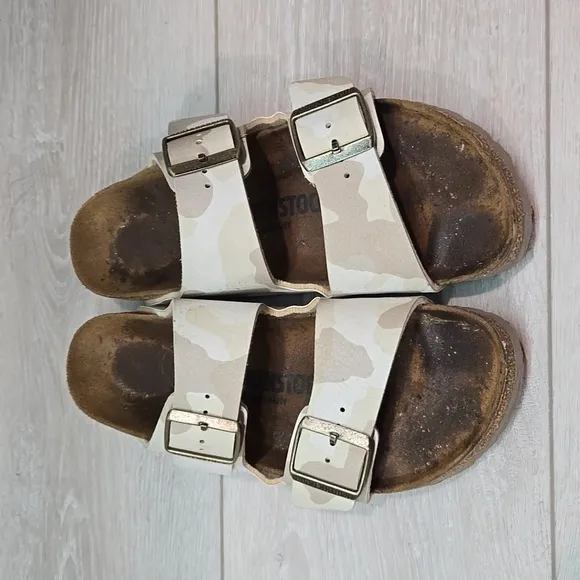 Birkenstock Women Camo Arizona Sandals shoes sz 37/6 Narrow