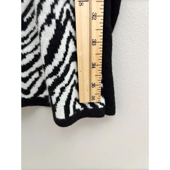 Black &amp; White Zebra Animal Print Long Sleeve Midi Soft Sweater Shift Dress-Large