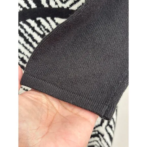 Black &amp; White Zebra Animal Print Long Sleeve Midi Soft Sweater Shift Dress-Large