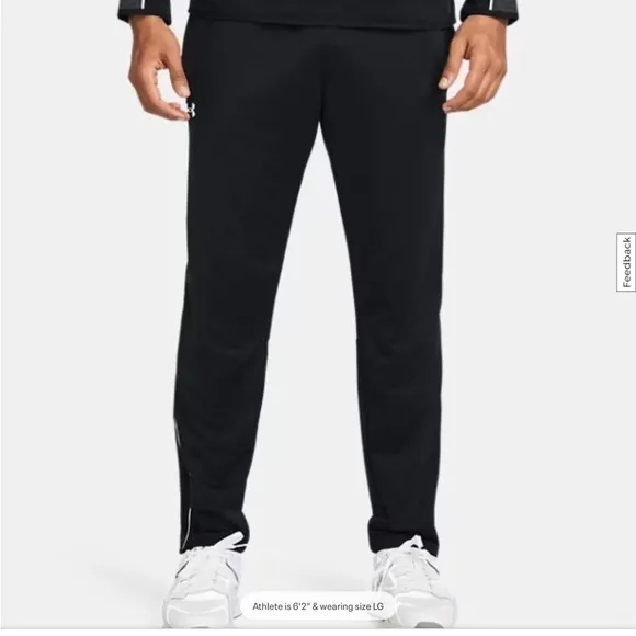 Black Men’s Under Armour size xsmall command warm-up pants