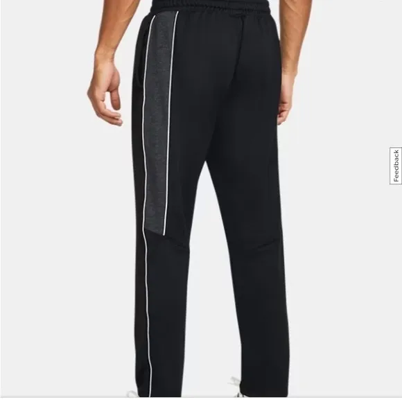 Black Men’s Under Armour size xsmall command warm-up pants