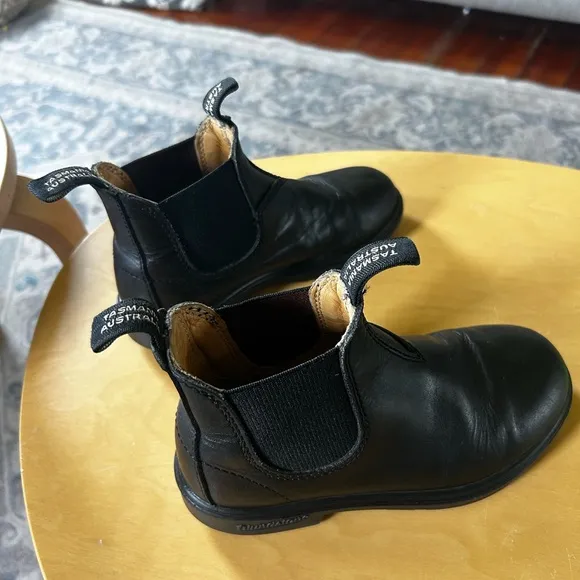 Blundstone chelsea boots for kids