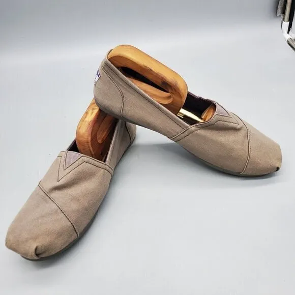 Bob's Skechers Tan Slip On Loafer Women Size 10 Shoes