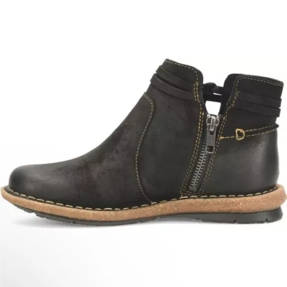 Born Women's Wynter Ankle Boots BlackDistressed Leather Booties Tassel Size 9.5